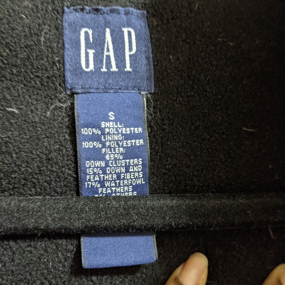 Black Quilted Gap Vest Size Small - Picture 5 of 5